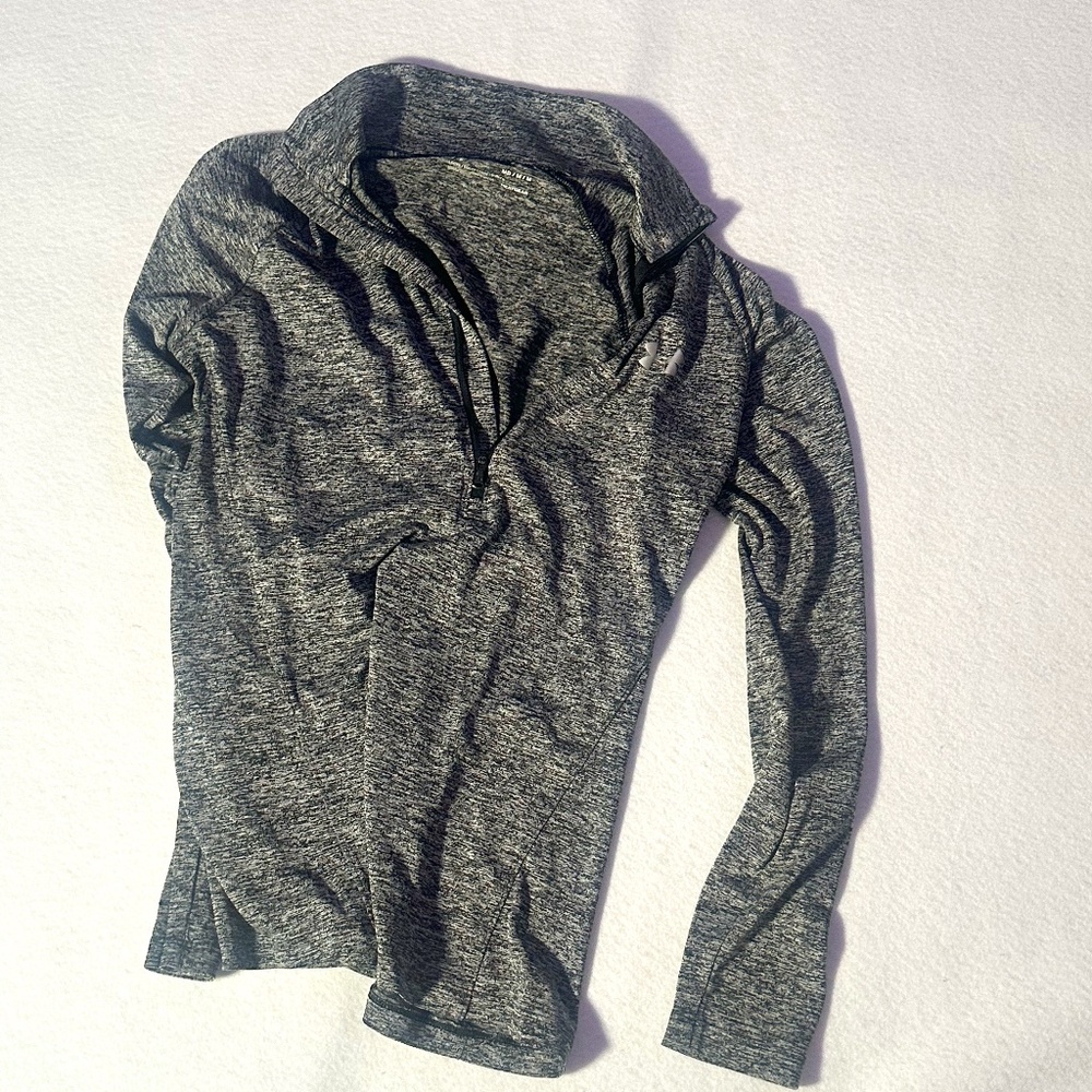 Under Armor size medium running cover up